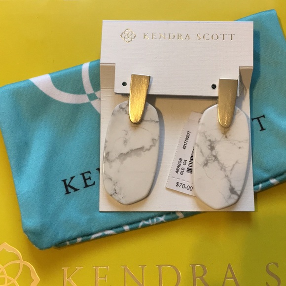 Kendra Scott Jewelry - Kendra Scott Howlite Aragon Earrings